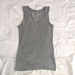 Gray tank top